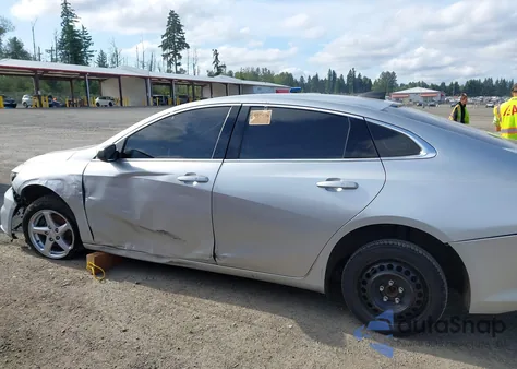 2017 Chevrolet Malibu Ls z USA, uszkodzony, nr VIN 1G1ZB5ST1HF289672